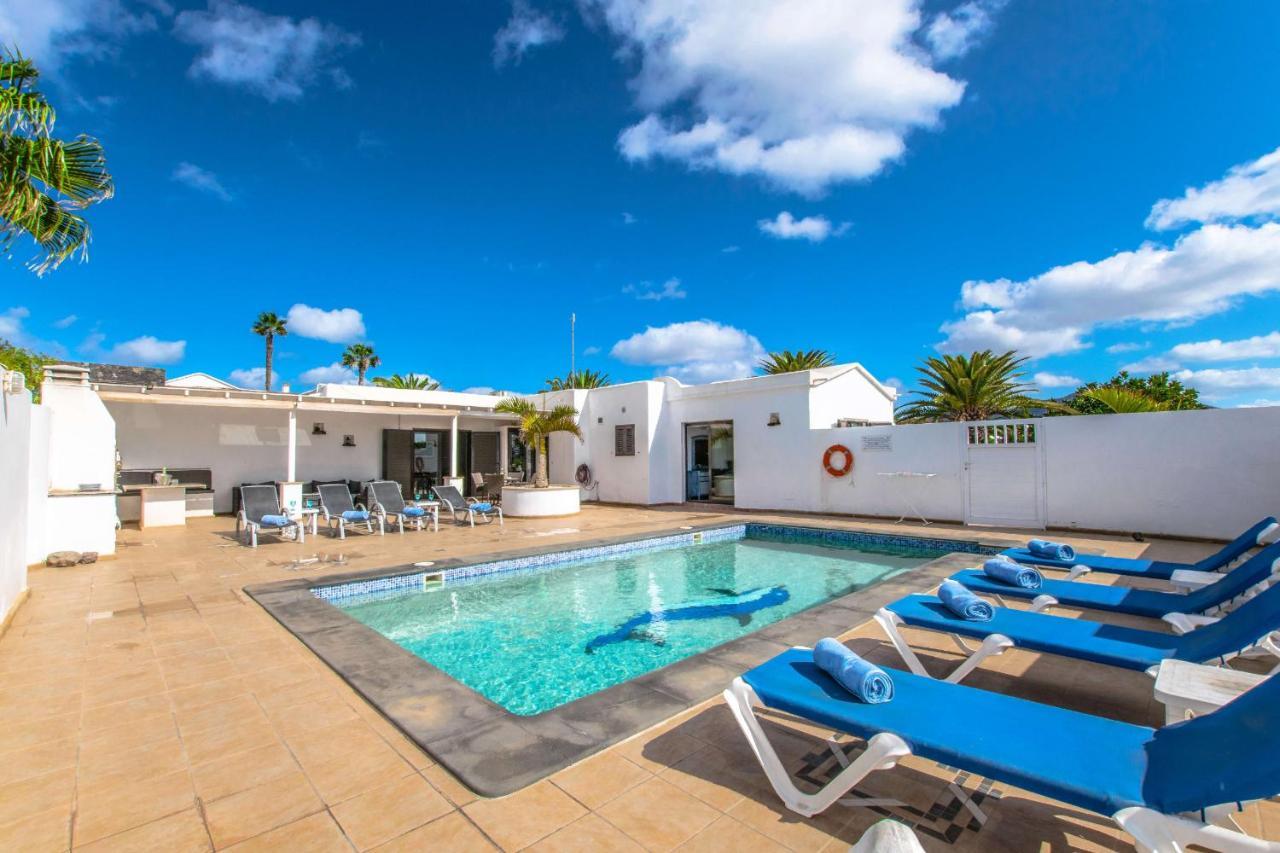 Villa Michelle - Lh114 By Villas Now Ltd Playa Blanca  Buitenkant foto