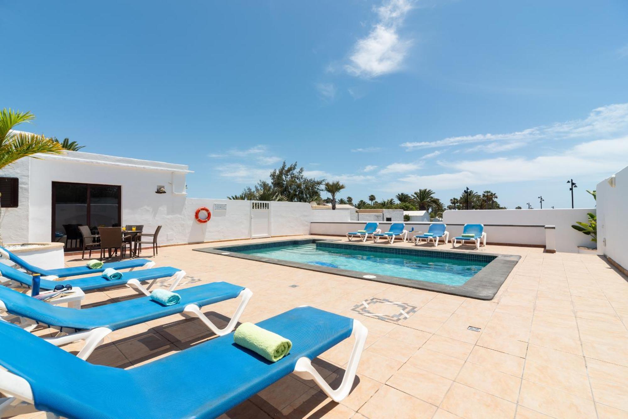 Villa Michelle - Lh114 By Villas Now Ltd Playa Blanca  Buitenkant foto