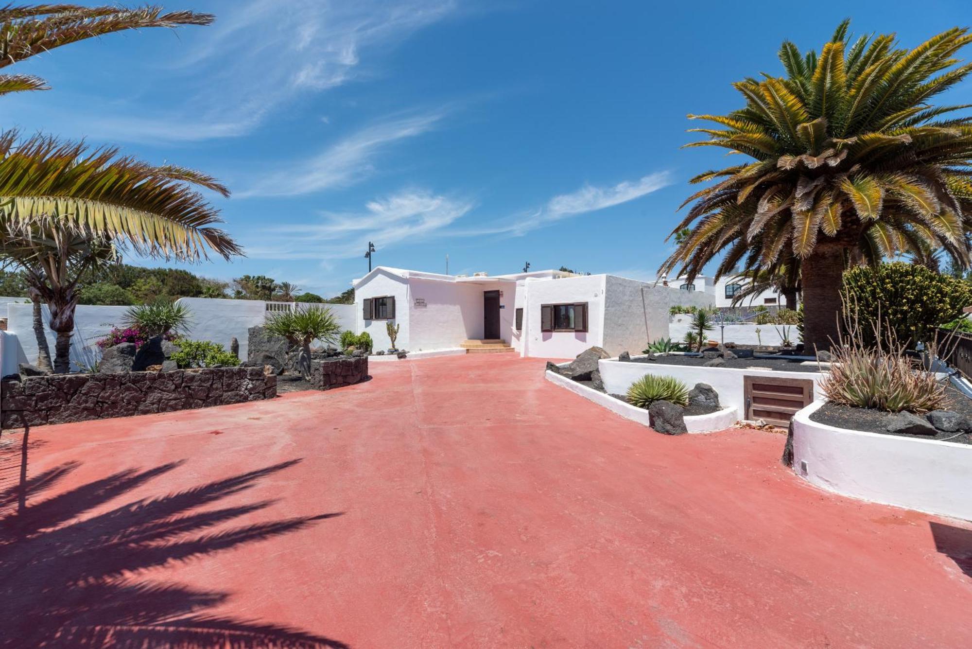 Villa Michelle - Lh114 By Villas Now Ltd Playa Blanca  Buitenkant foto