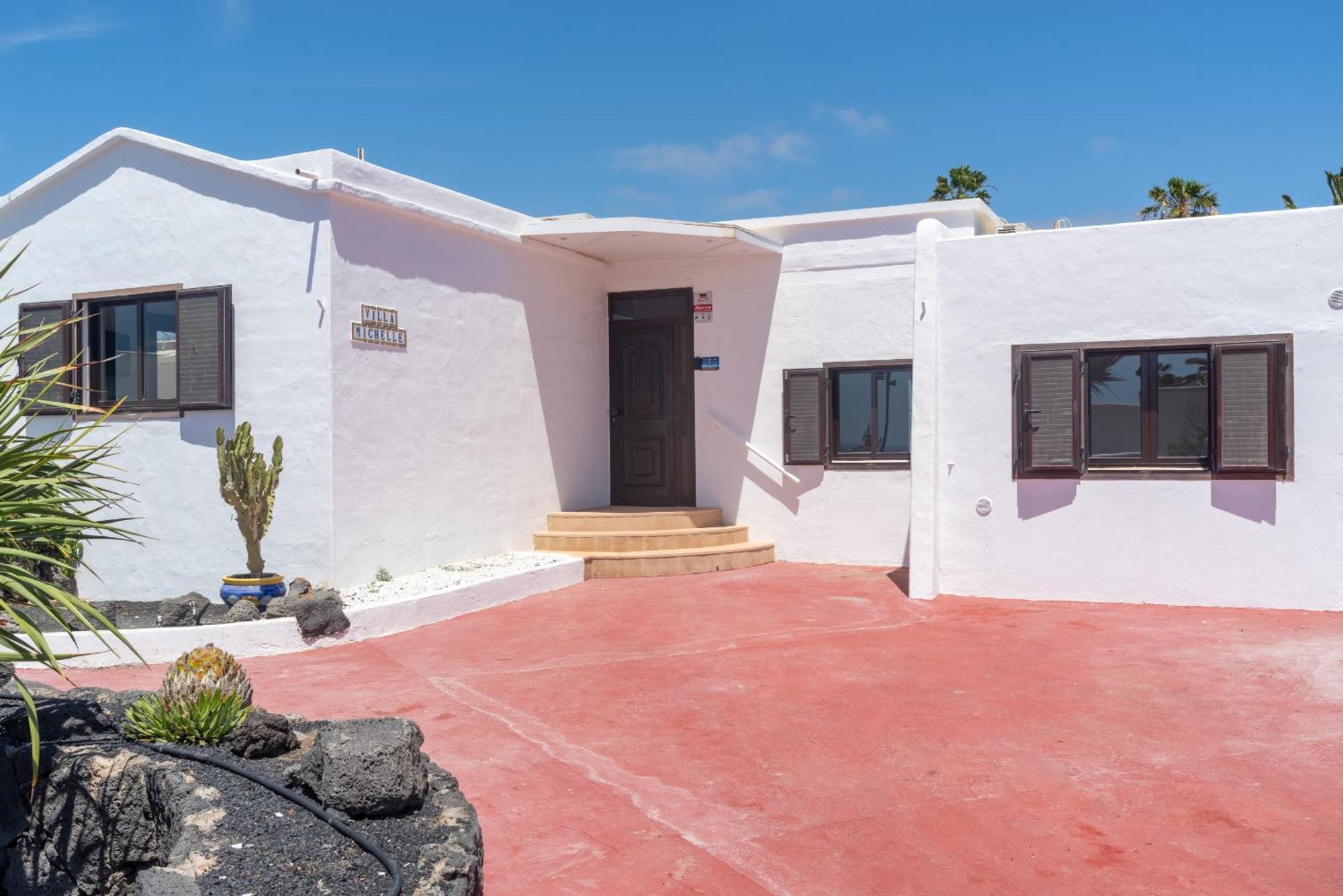 Villa Michelle - Lh114 By Villas Now Ltd Playa Blanca  Buitenkant foto